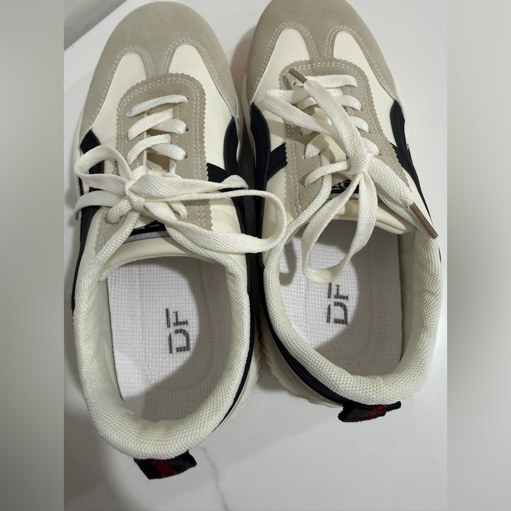 De Florance Size 8.5 DF Cloudea sneakers in beige and black - Picture 2 of 9
